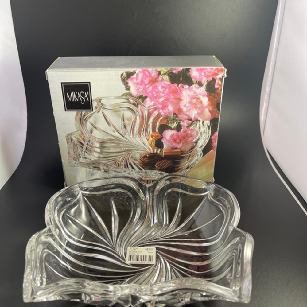Spring flare, small rectangular bowl dish by Mikasa new in box